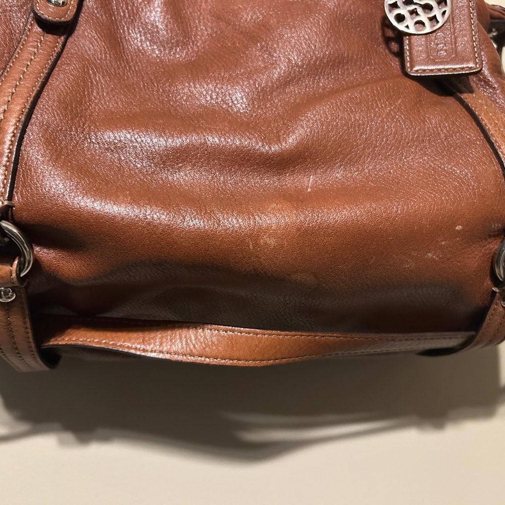 Coach Brown Leather Shoulder Bag - Picture 3 of 9